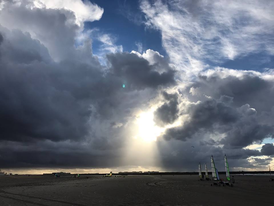 Blokarten in de regen