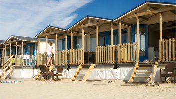 Aan zee slapen en blokarten